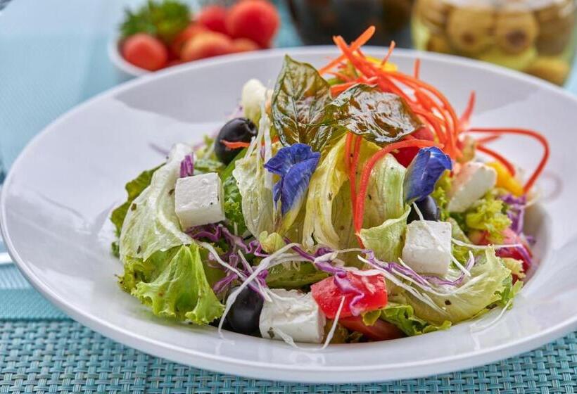 فندق Regenta Central Imperial Candolim Goa