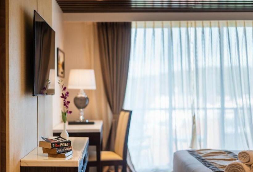 فندق Regenta Central Imperial Candolim Goa