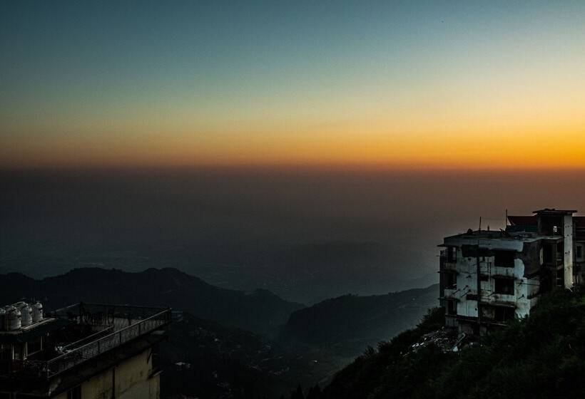 Riversun Hotel Mall Road