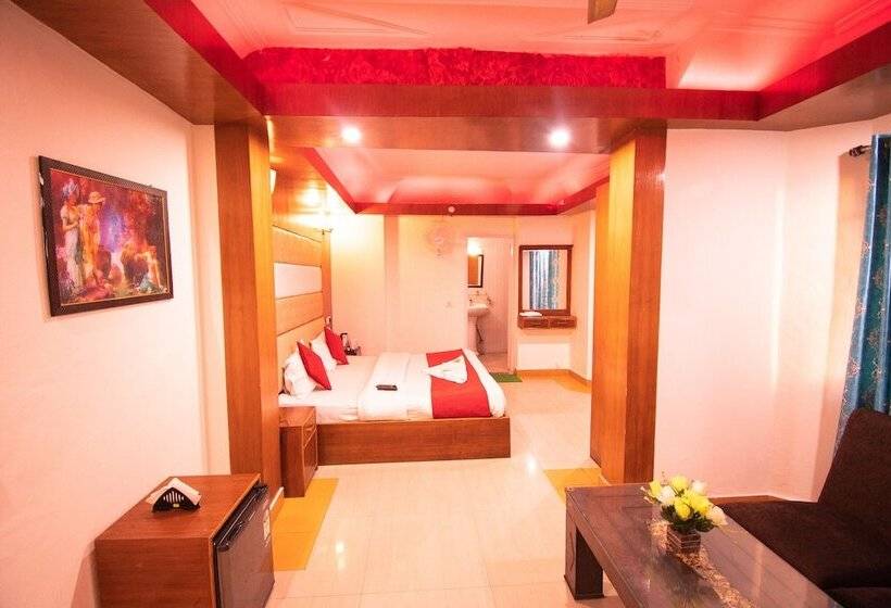 Riversun Hotel Mall Road