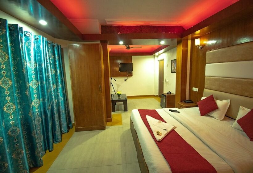 Riversun Hotel Mall Road