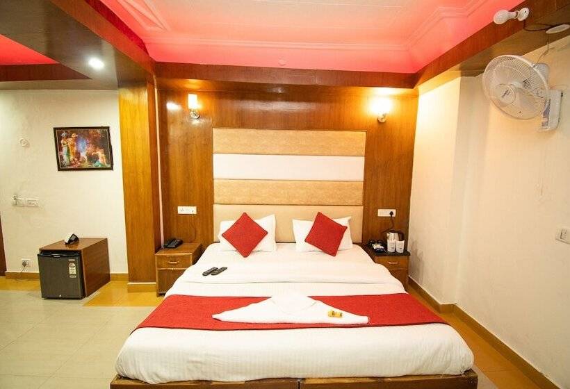 Riversun Hotel Mall Road