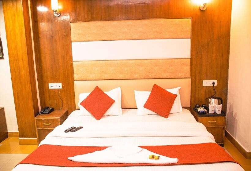 Riversun Hotel Mall Road