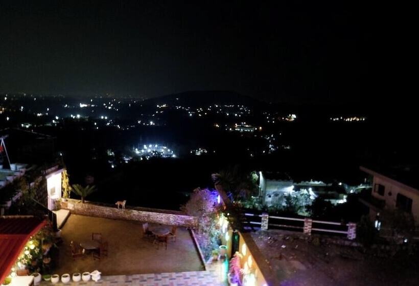 בית מלון כפרי The Bougainvillea Retreat Dehradun