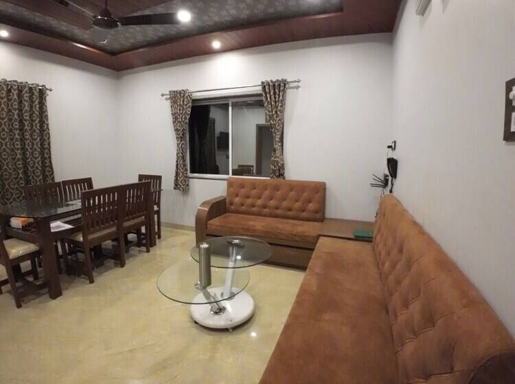 호텔 Royal Palace Panchgani