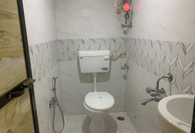 בית מלון כפרי Sai Plaza