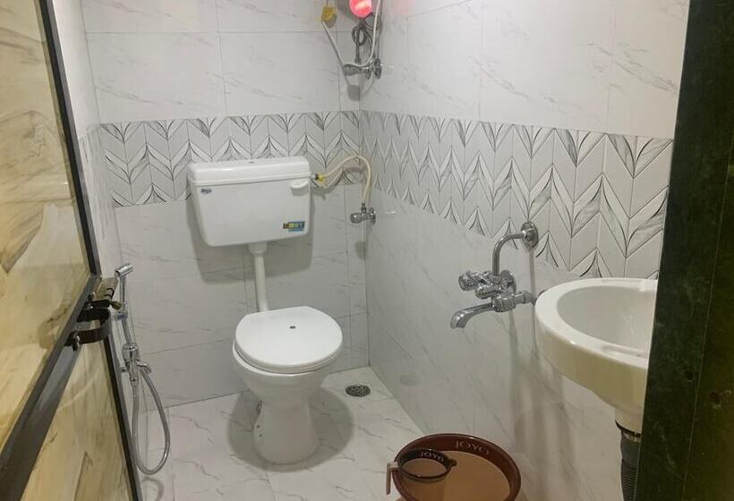 בית מלון כפרי Sai Plaza