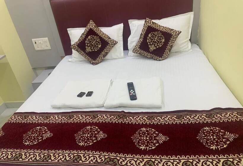 בית מלון כפרי Sai Plaza