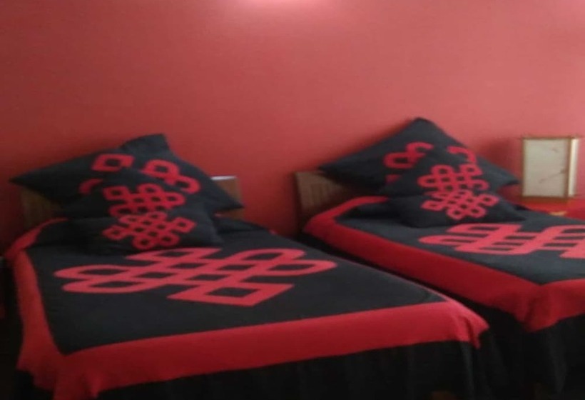 فندق Serkong House