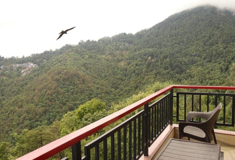 فندق Serkong House