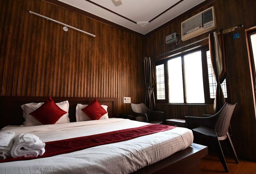 בית מלון כפרי Shivaay Paradise