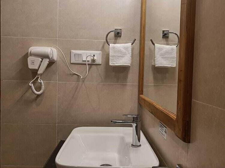 هتل Shomo Chuki Resort