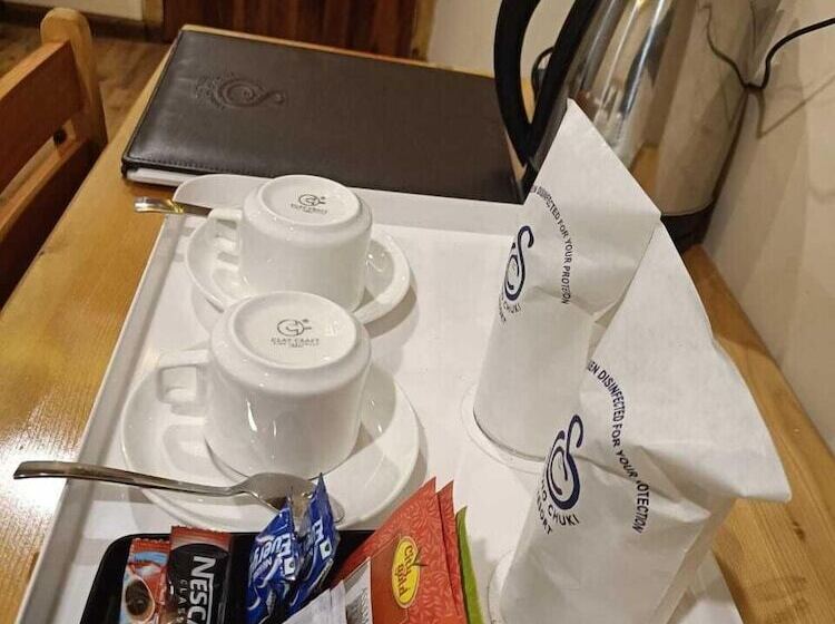 Отель Shomo Chuki Resort