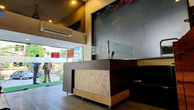 酒店 Silver Paradise