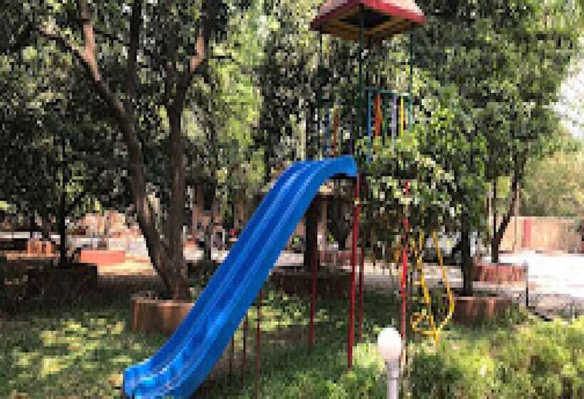 בית מלון כפרי Smita Baug