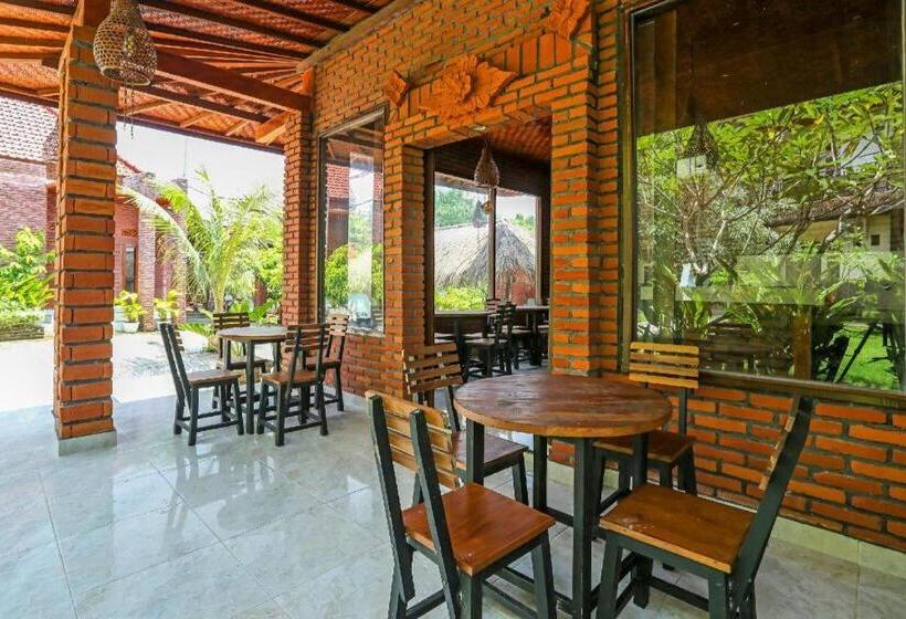 Отель Spot On 90882 Sari Homestay Near Garuda Wisnu Kencana