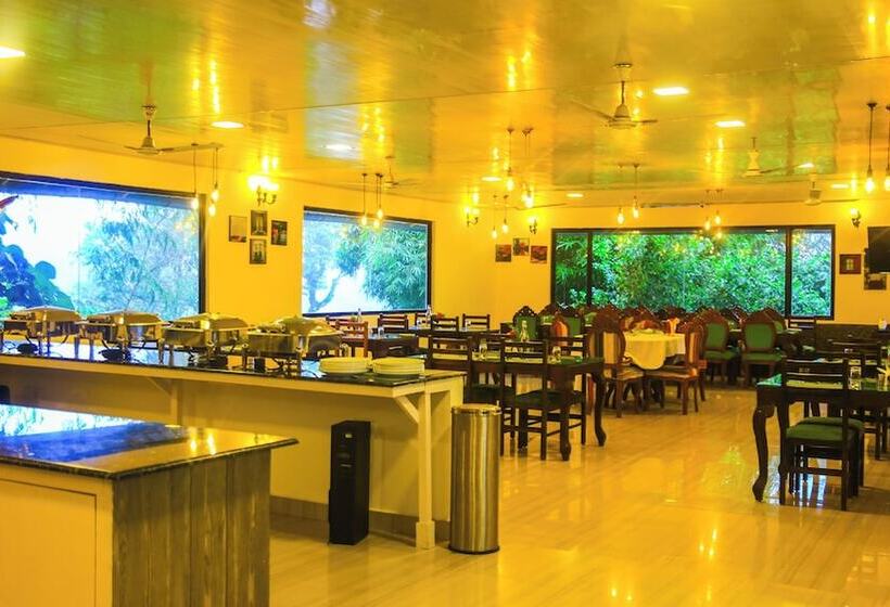 هتل Spring Muunnar