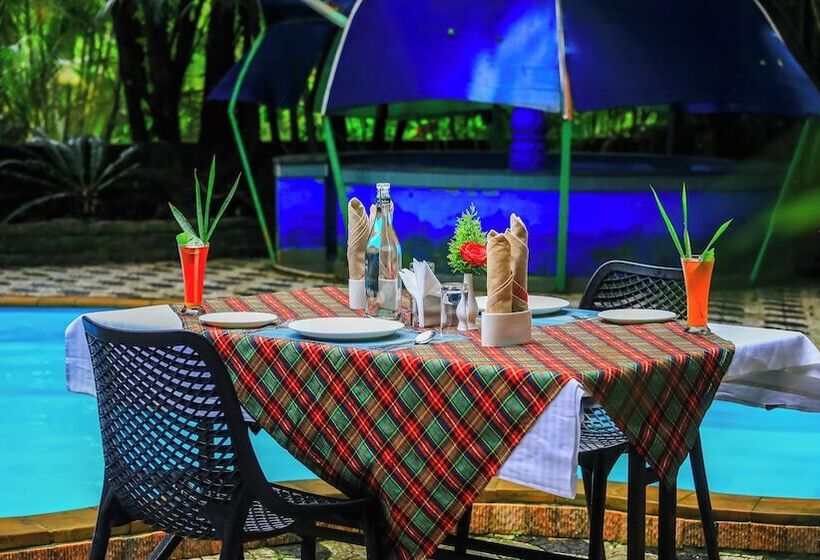 هتل Spring Muunnar