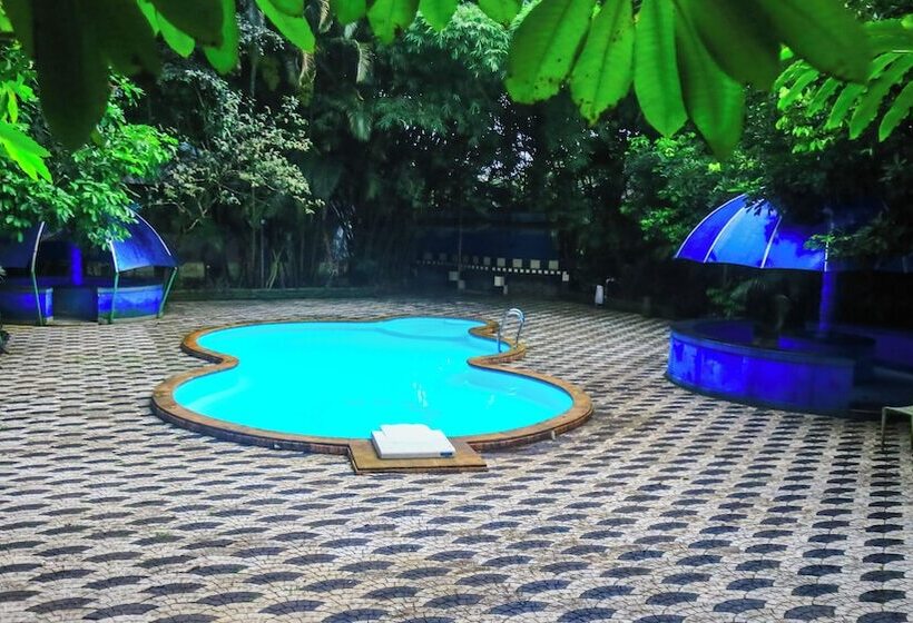 هتل Spring Muunnar