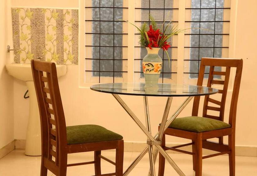 هتل Spring Muunnar