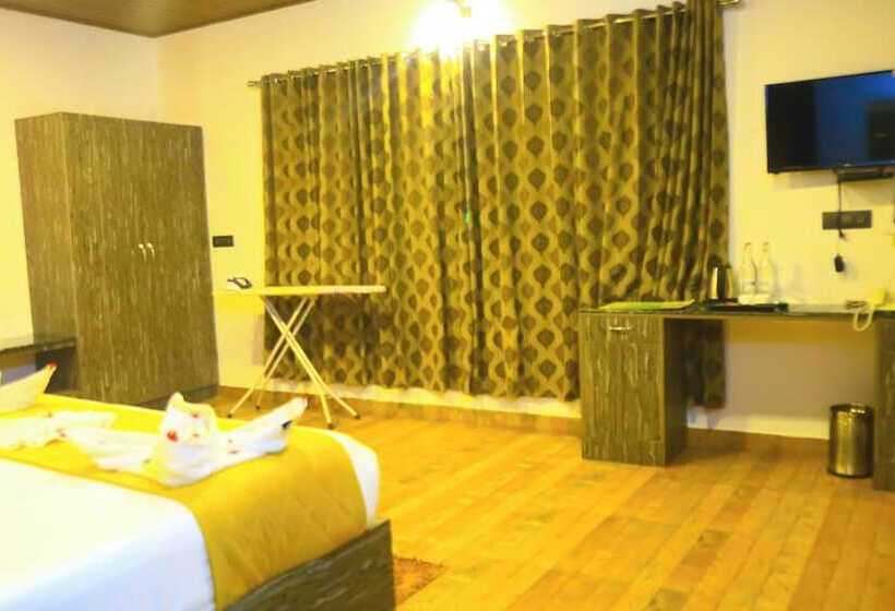 هتل Spring Muunnar