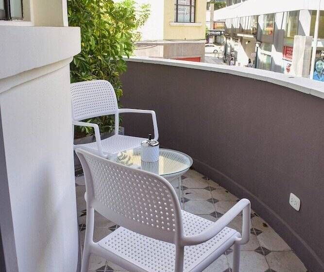 هتل Tarata Boutique