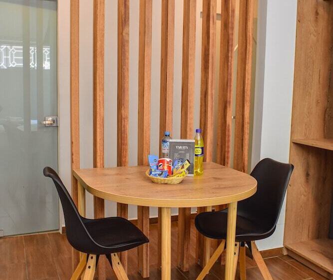 هتل Tarata Boutique