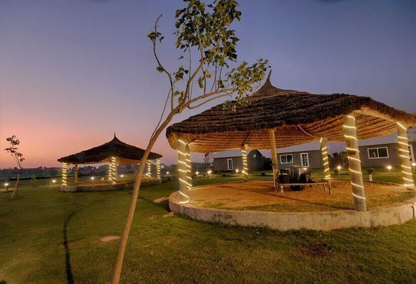 فندق The Ashoka Farms And Resort