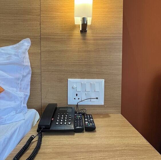 Отель The Bundela   Khajuraho, Madhya Pradesh