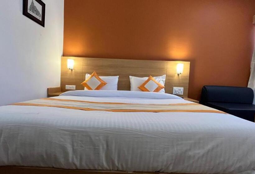 Отель The Bundela   Khajuraho, Madhya Pradesh