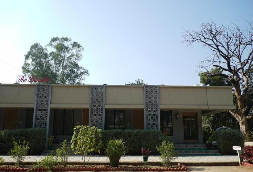 Отель The Bundela   Khajuraho, Madhya Pradesh