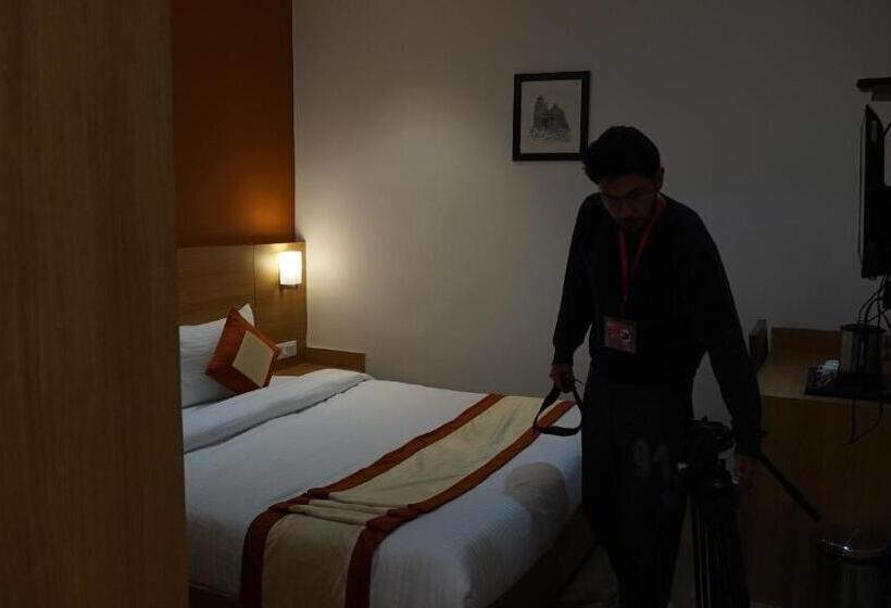 Отель The Bundela   Khajuraho, Madhya Pradesh