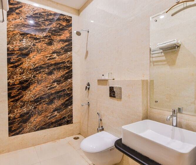 فندق The Grand Siddharth