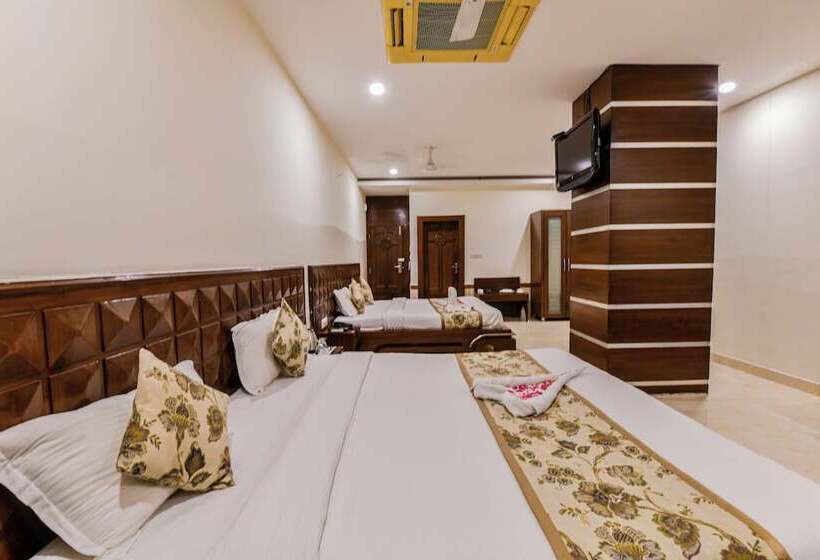 فندق The Grand Siddharth