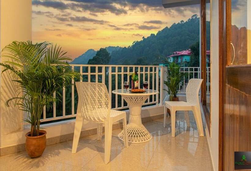 فندق The Green Land Kasauli