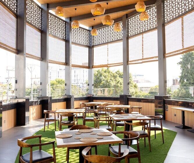 فندق The Greenwood Guwahati