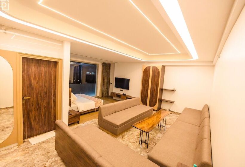 فندق The Mirana