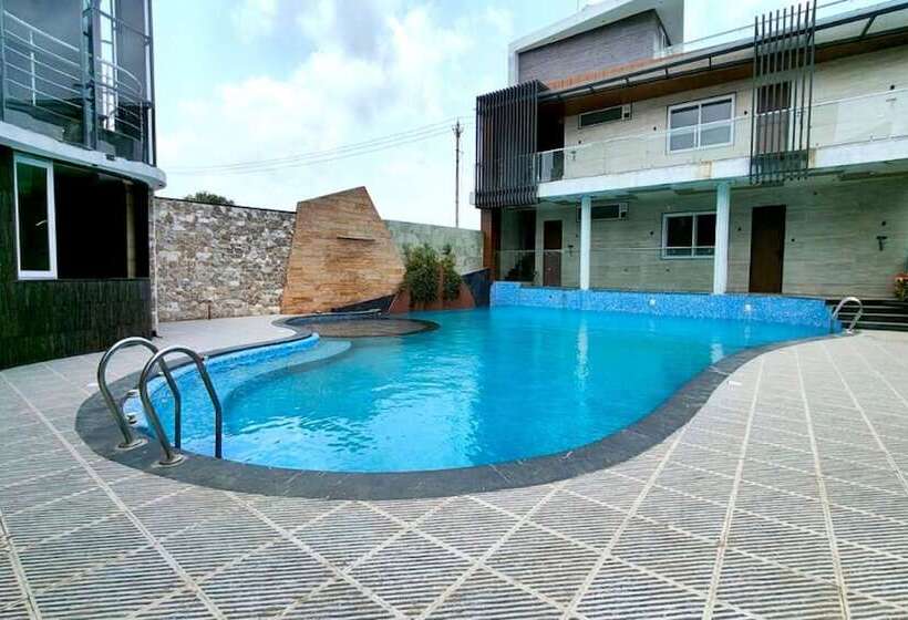 בית מלון כפרי The Sky Imperial Sethji Ni Wadi