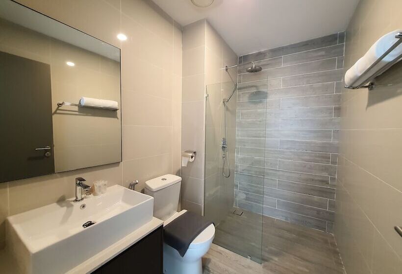 酒店 The Straits Suites & Residences