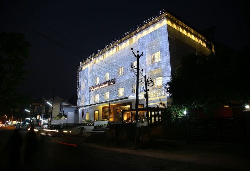 호텔 Theertha International