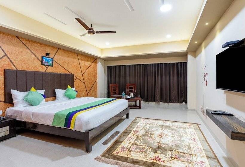 Hotel Treebo D Grand