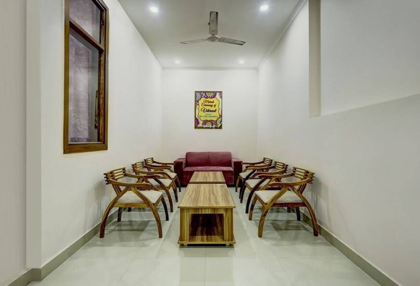 ホテル Treebo Primeone