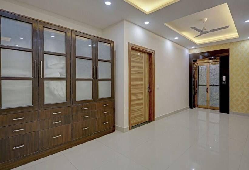 ホテル Treebo Primeone