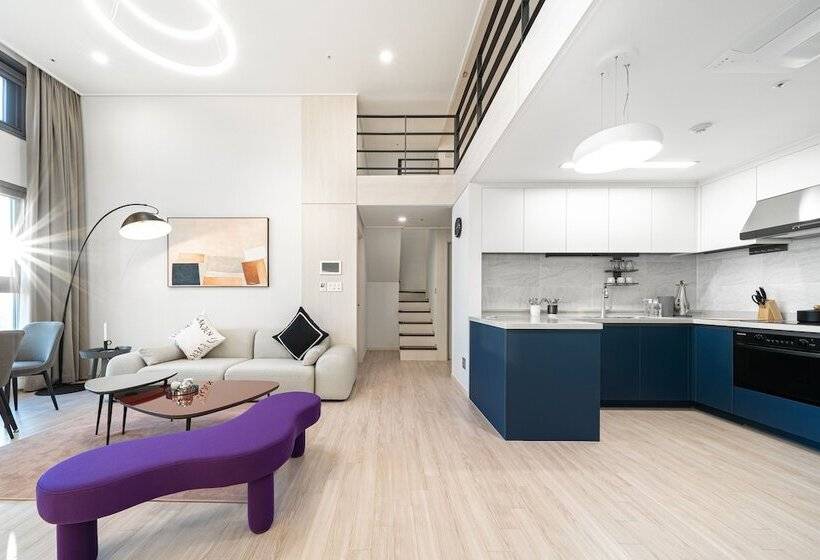 Отель Le Collective Yeosu