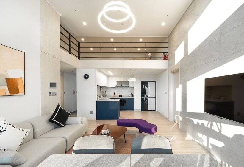 Отель Le Collective Yeosu