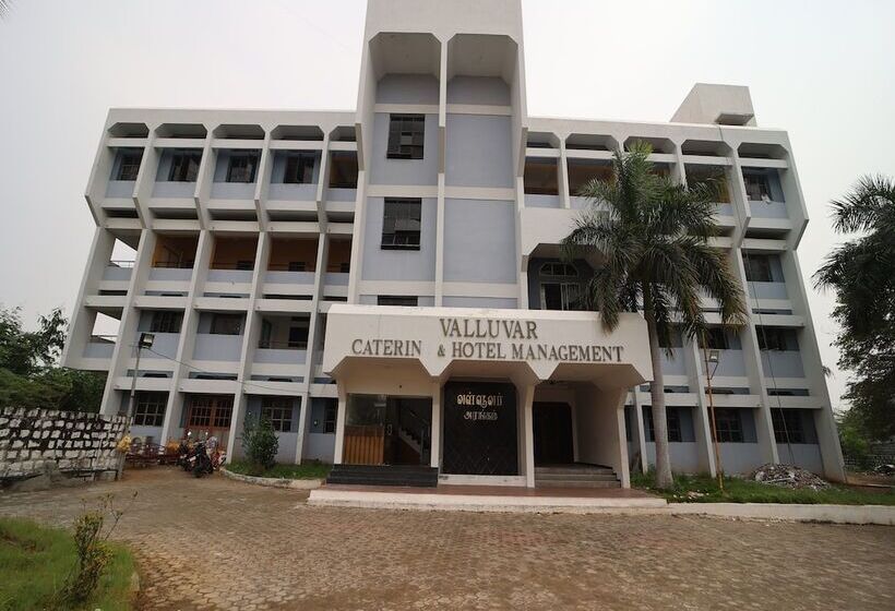 ホテル Valluvar Residency