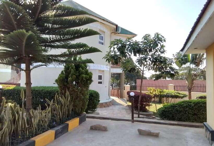 هتل Wamala Resort