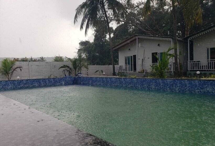 ホテル White Truffle Resort