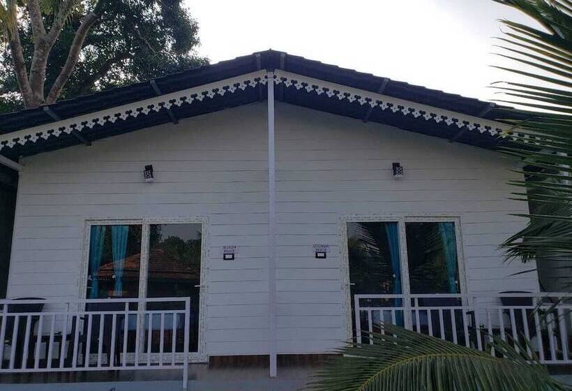 هتل White Truffle Resort