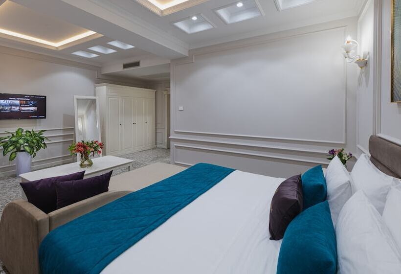 فندق Zarafshon Parkside